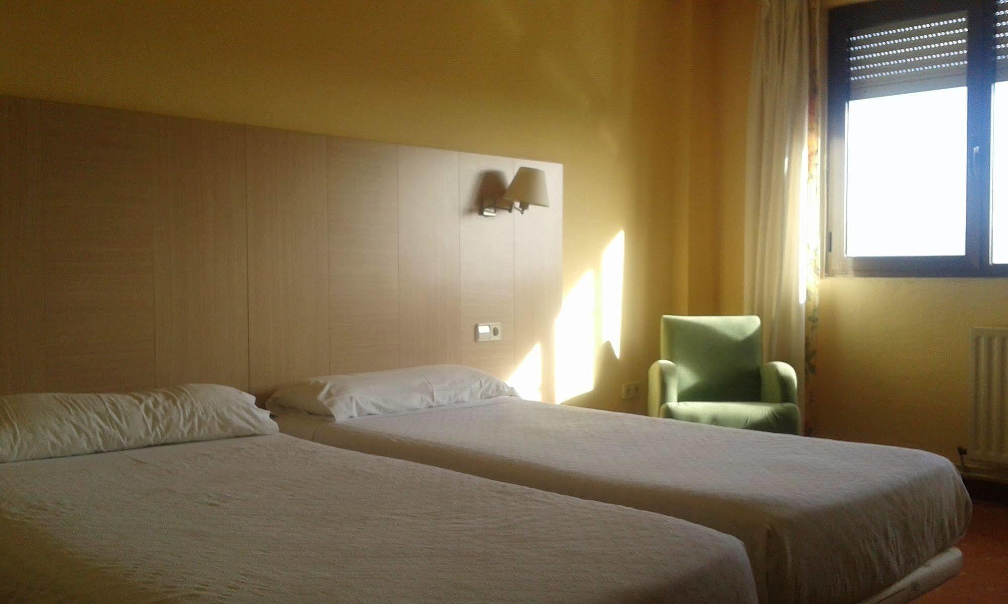 Hotel San Millán Santander Buitenkant foto