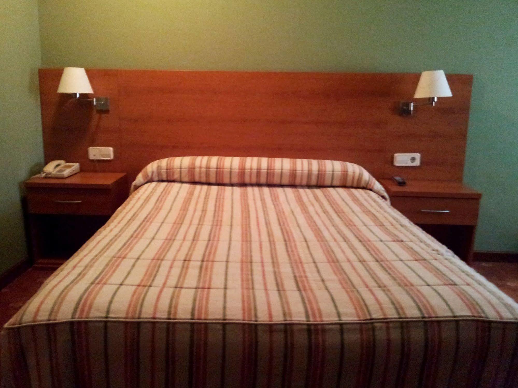 Hotel San Millán Santander Buitenkant foto